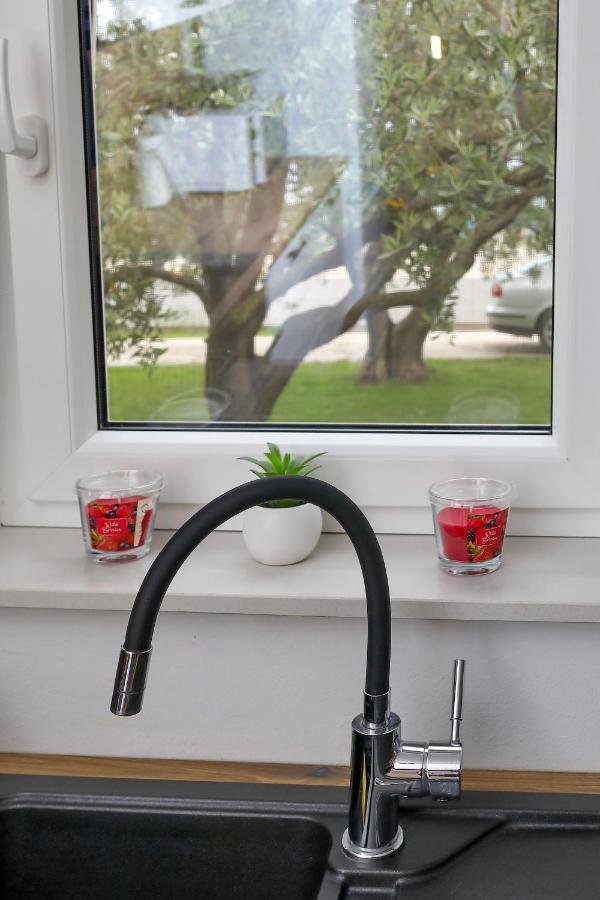 Apartman Kero Bibinje Luaran gambar