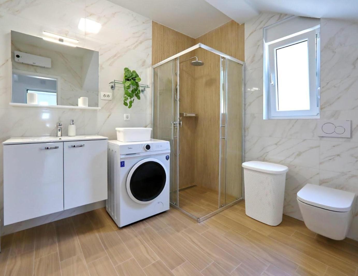 Apartman Kero Bibinje Luaran gambar