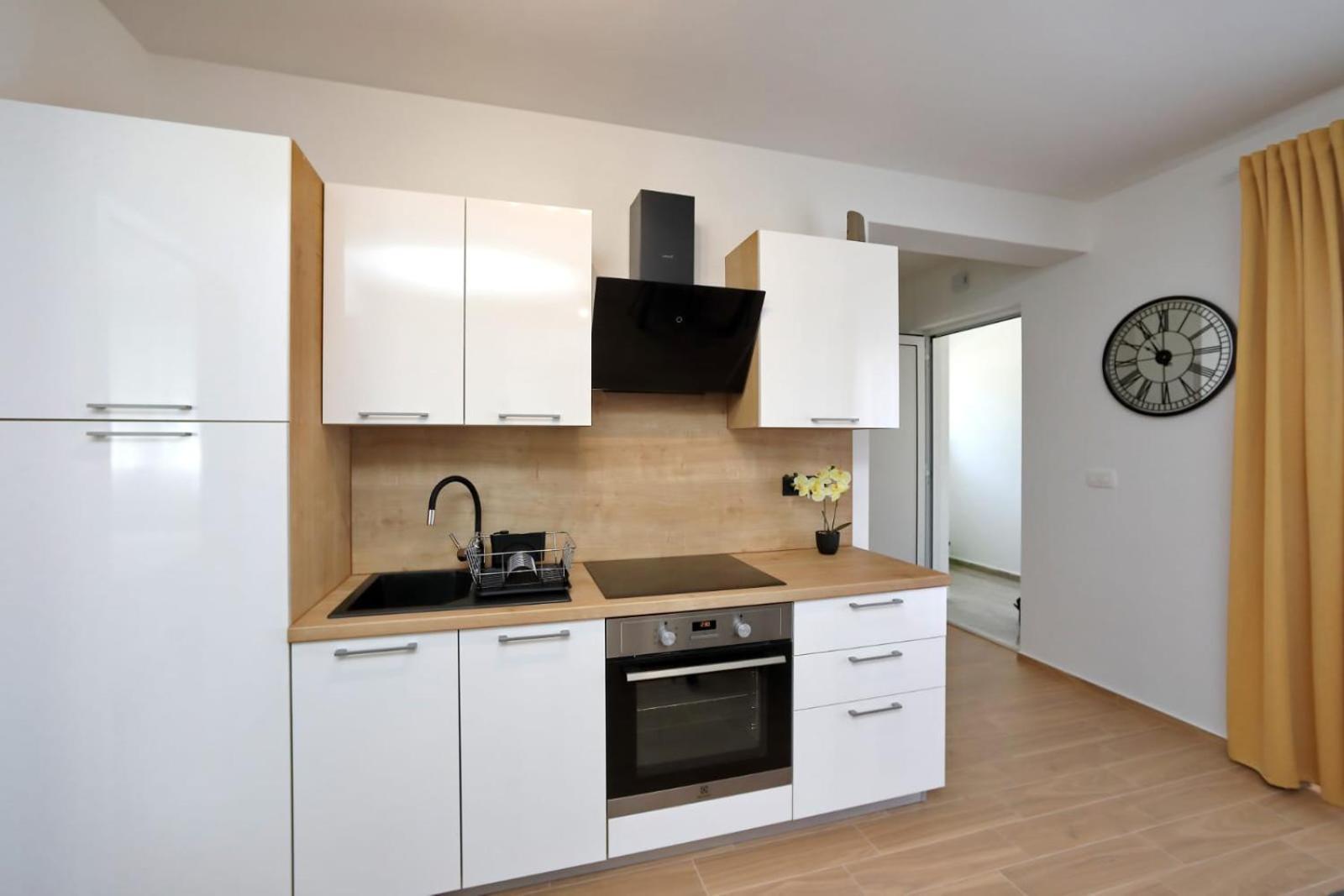 Apartman Kero Bibinje Luaran gambar