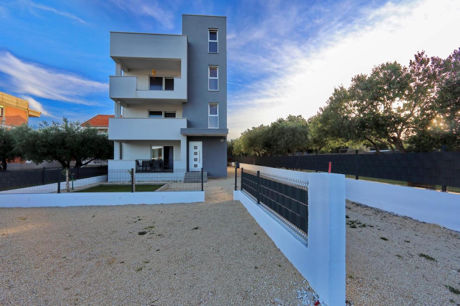 Apartman Kero Bibinje Luaran gambar