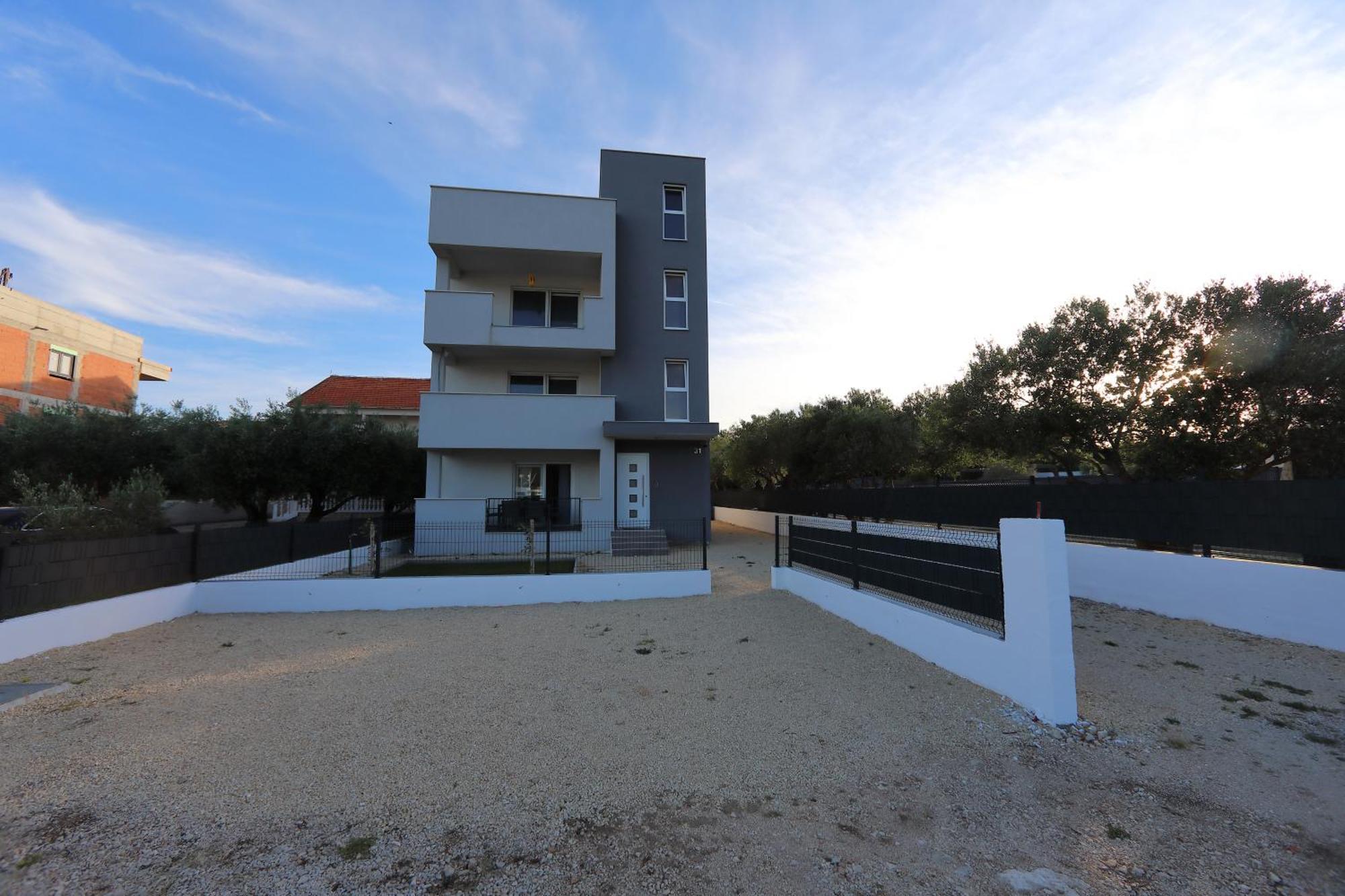 Apartman Kero Bibinje Luaran gambar