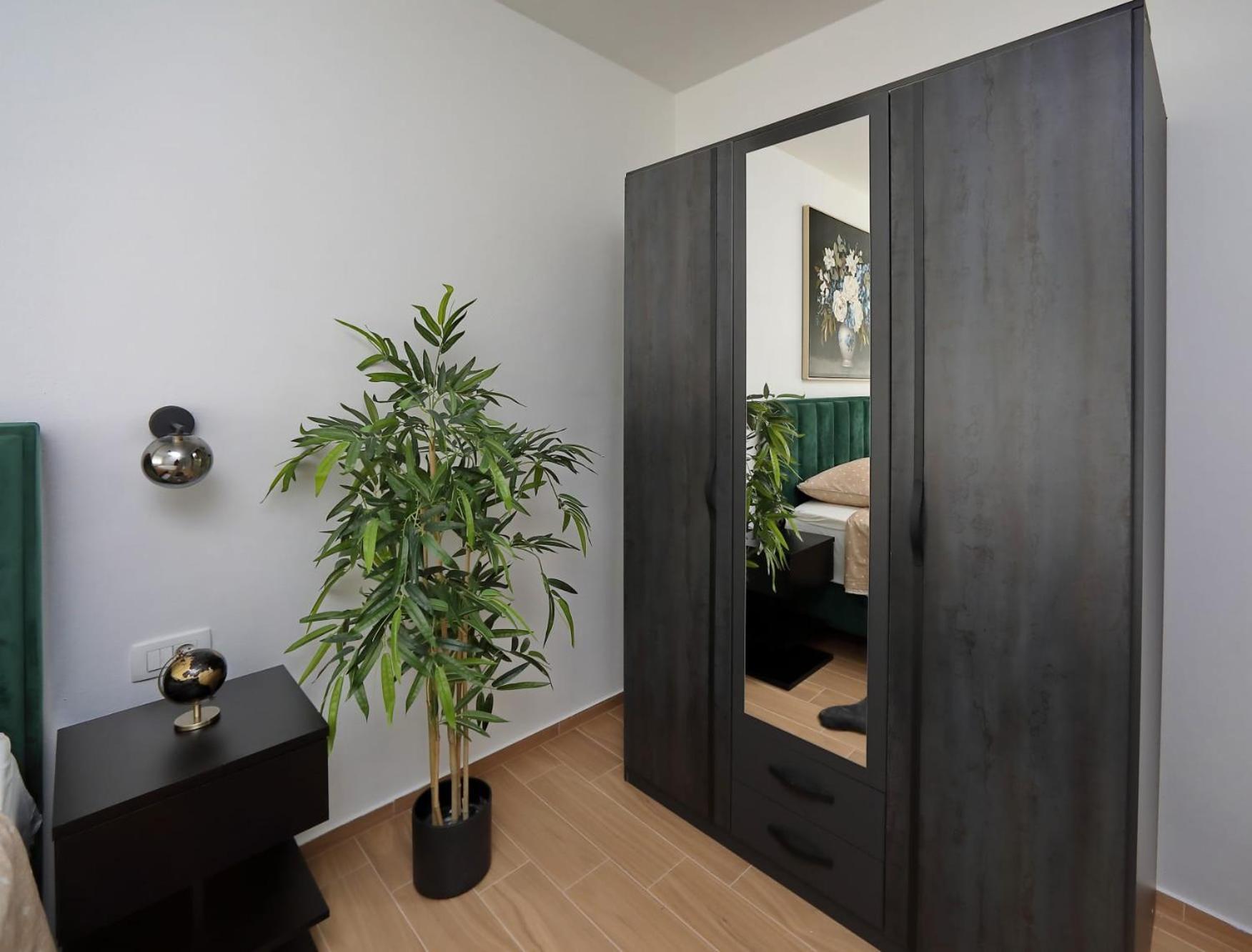 Apartman Kero Bibinje Luaran gambar